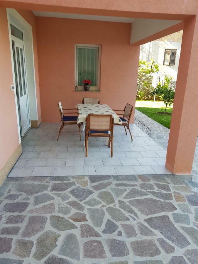 אופטיה Apartman Nekic מראה חיצוני תמונה